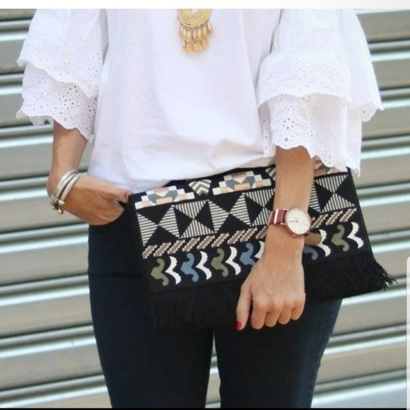 Stella and Dot embroidered clutch - Picture 4 of 5
